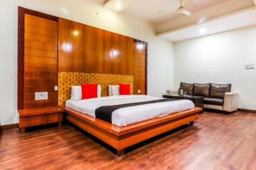 Hotel Mandakini Plaza Kanpur Luaran gambar