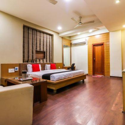 Hotel Mandakini Plaza Kanpur Luaran gambar