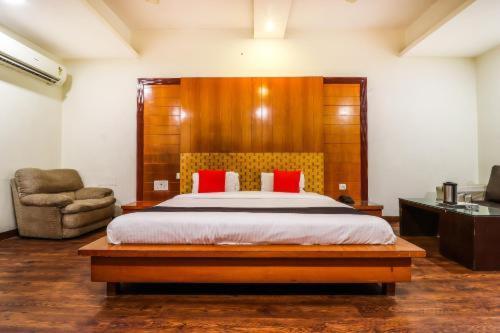 Hotel Mandakini Plaza Kanpur Luaran gambar